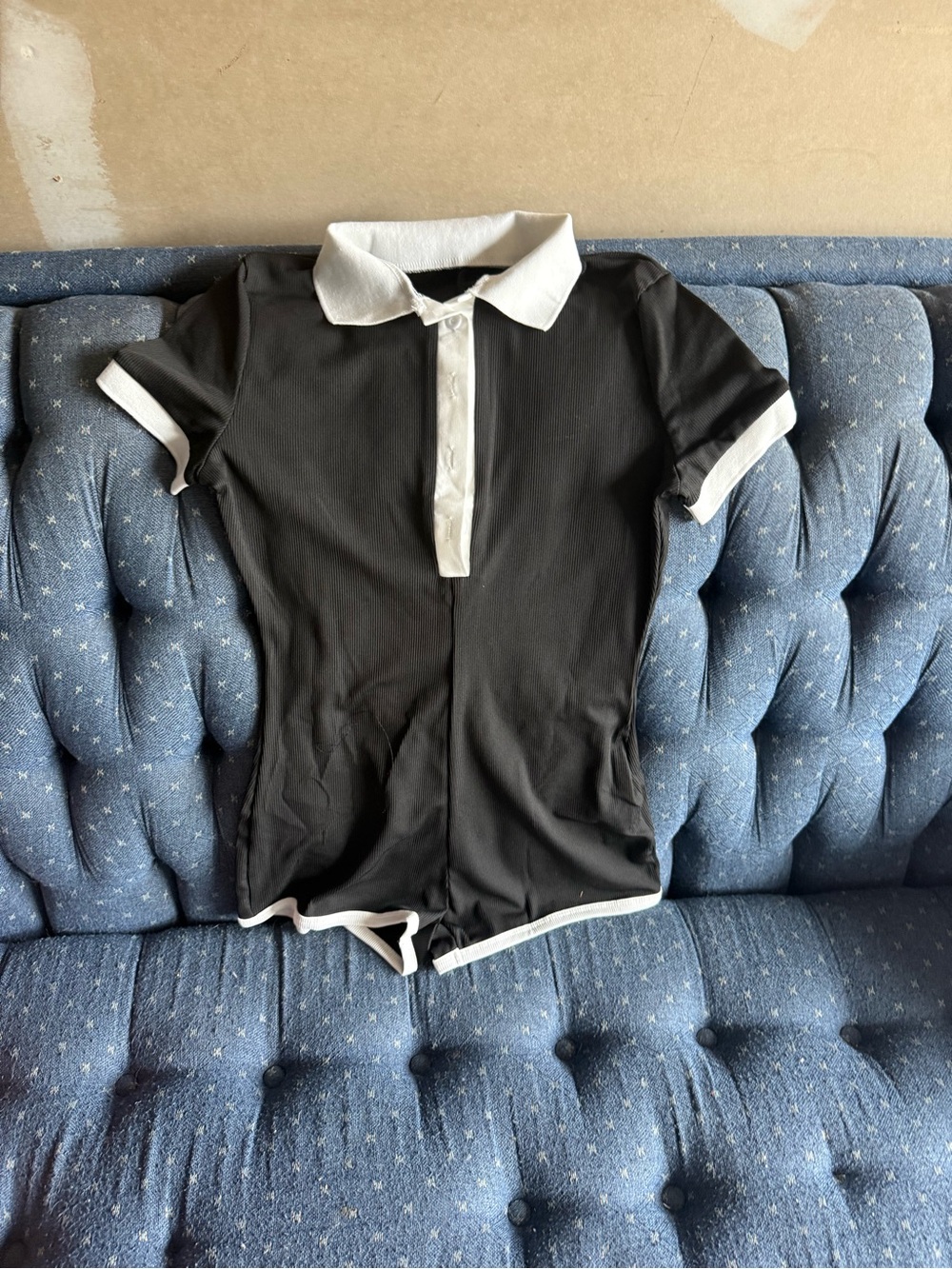 Black & White Bodysuit Size Medium Like New